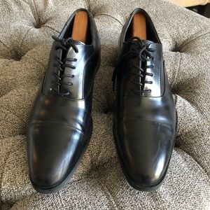 Black Aldo men dress shoes. Size 9.5